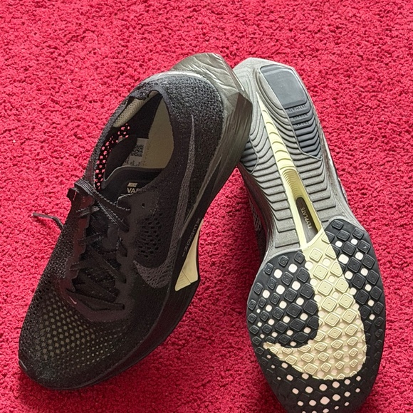 Nike ZoomX Vaporfly Next% 3 FK Racing Shoes Men’s Size 10.5 ‘Black Olive Aura’ main image 4